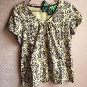 Made for life T-Shirt, Large, Yellow and Brown, pre-owned, pet/smoke free home